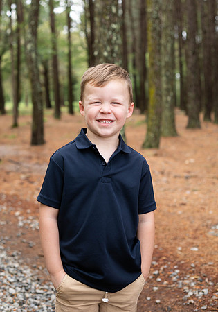 Extend Family Photos At Lake Peachtree