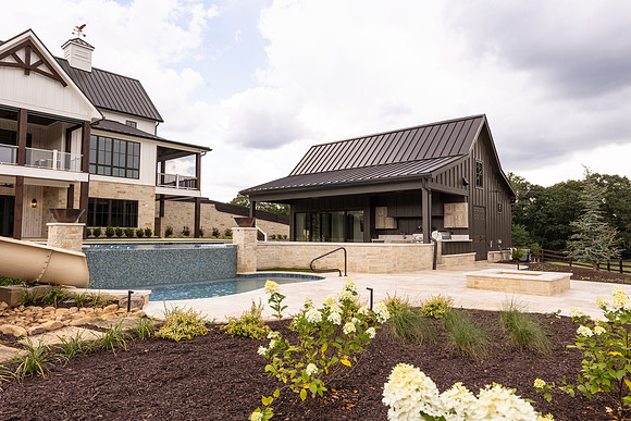 284 McCoy Rd