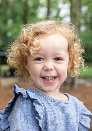 Extend Family Photos At Lake Peachtree