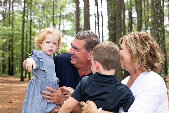 Extend Family Photos At Lake Peachtree