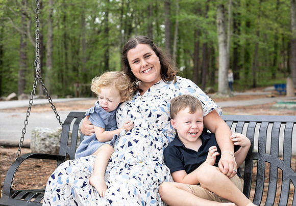 Extend Family Photos At Lake Peachtree