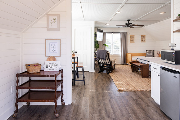 Airbnb