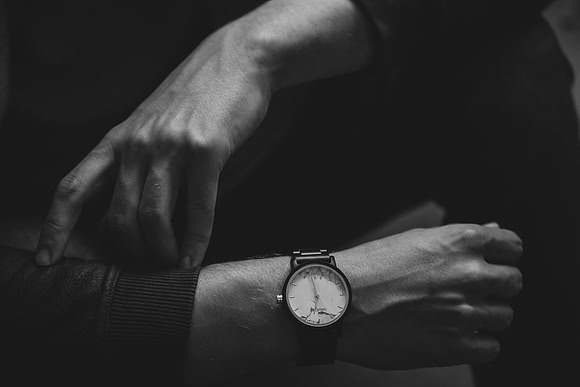 Grain and Oak - Wedding bands and wooden watches