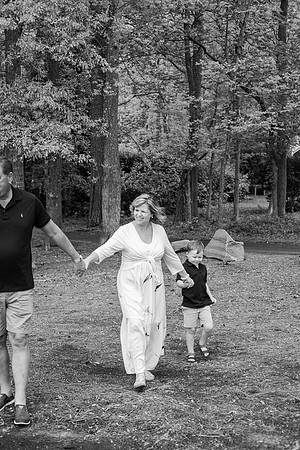 Extend Family Photos At Lake Peachtree