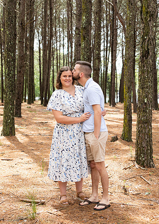 Extend Family Photos At Lake Peachtree