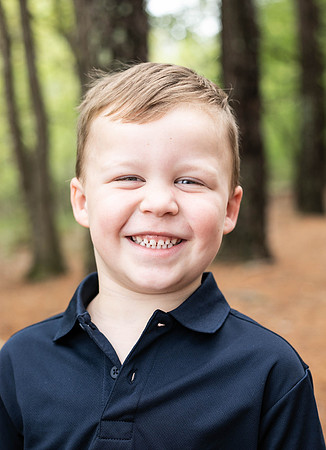 Extend Family Photos At Lake Peachtree