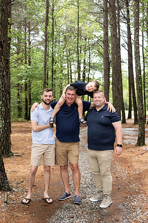 Extend Family Photos At Lake Peachtree