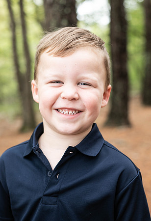 Extend Family Photos At Lake Peachtree