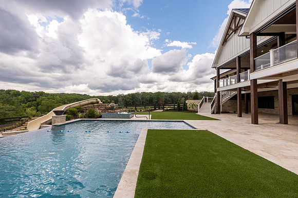 284 McCoy Rd