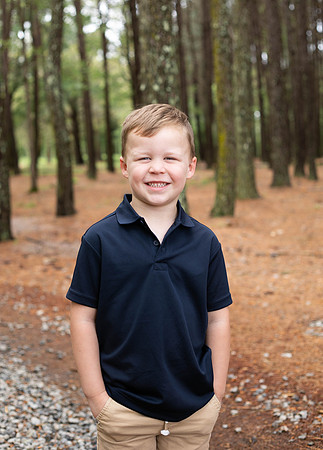 Extend Family Photos At Lake Peachtree