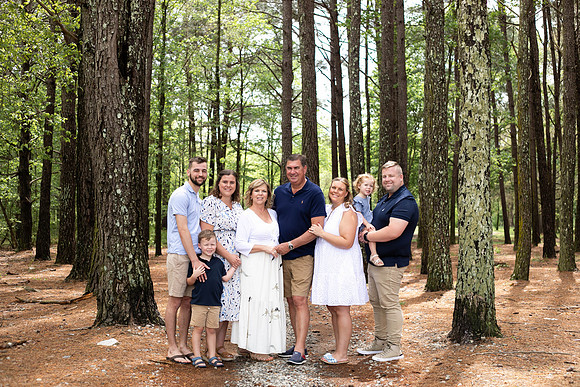Extended Family Photos At Lake Peachtree