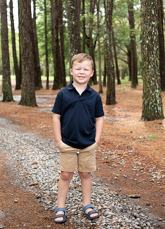 Extend Family Photos At Lake Peachtree