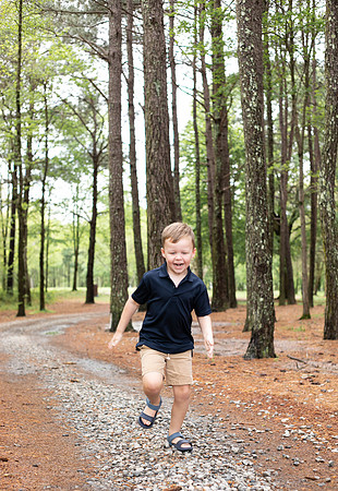 Extend Family Photos At Lake Peachtree