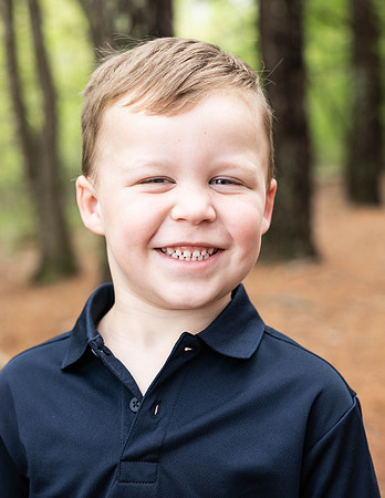 Extend Family Photos At Lake Peachtree