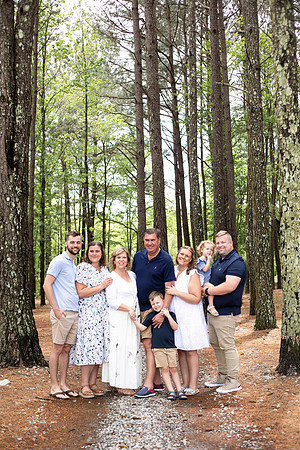 Extended Family Photos At Lake Peachtree