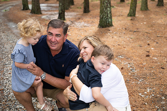 Extend Family Photos At Lake Peachtree