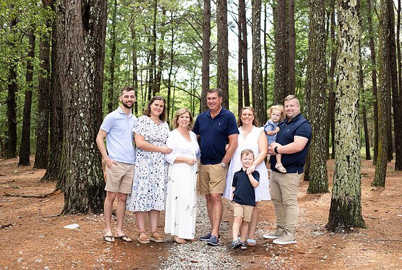 Extended Family Photos At Lake Peachtree
