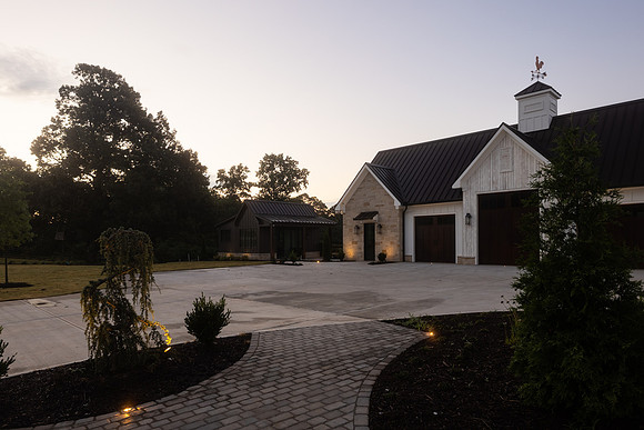 284 McCoy Rd