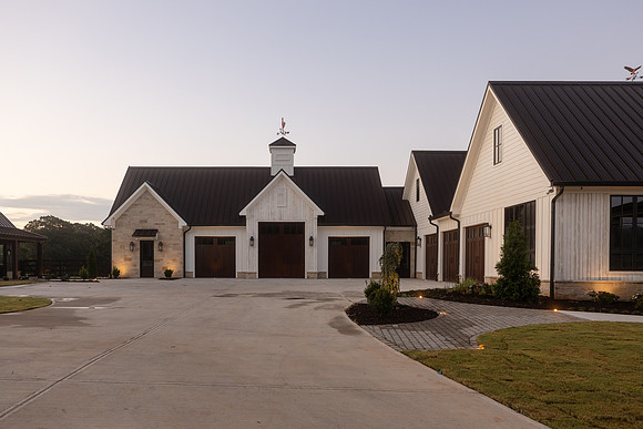 284 McCoy Rd