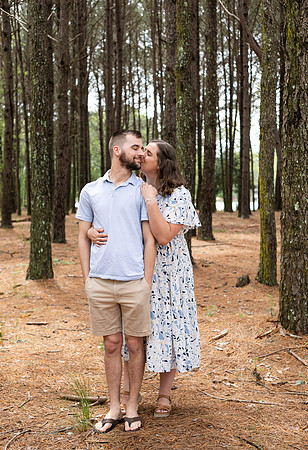 Extend Family Photos At Lake Peachtree